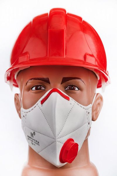 Захисна маска -респіратор з клапаном видиху Бук FFP3 Респиратор Бук FFP3 фото