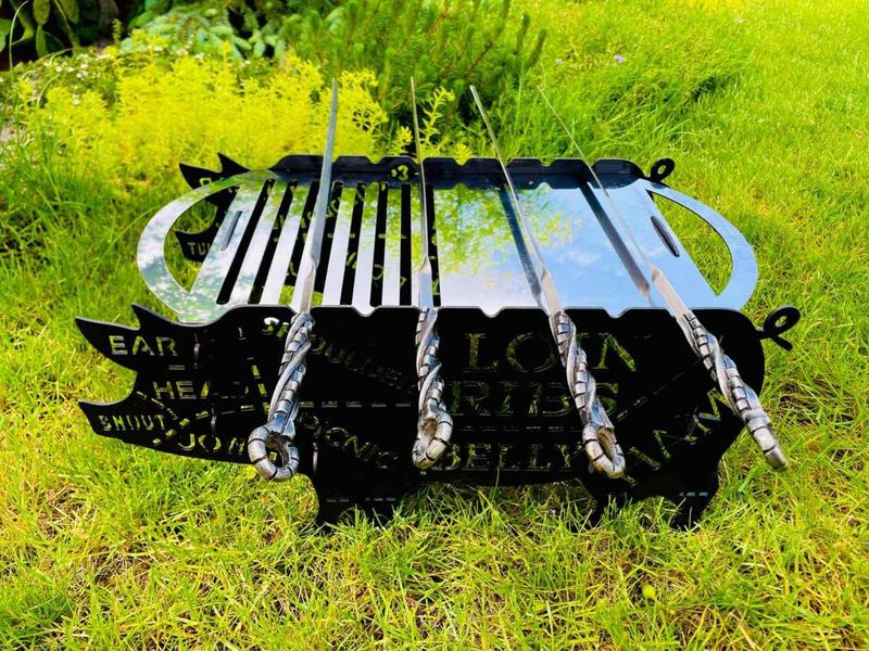 Мангал розбірний із неіржавкої сталі "Свин-bbq" з решіткою мангал "Свин" фото
